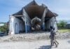Grupo cristão testemunha fome espiritual no Haiti em meio a tragédias; número de mortos sobe para 2.100 Igreja de Santa Ana é vista completamente destruída pelo terremoto em Chardonnieres, Haiti