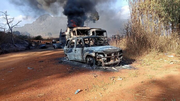 Cinco Igrejas São Destruidas em Mianmar