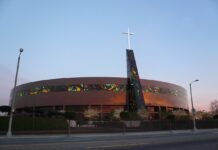 Igreja de Deus em Cristo (COGIC): História, Doutrinas e Impacto Global Igreja de Deus em Cristo (COGIC): História, Doutrinas e Impacto Global