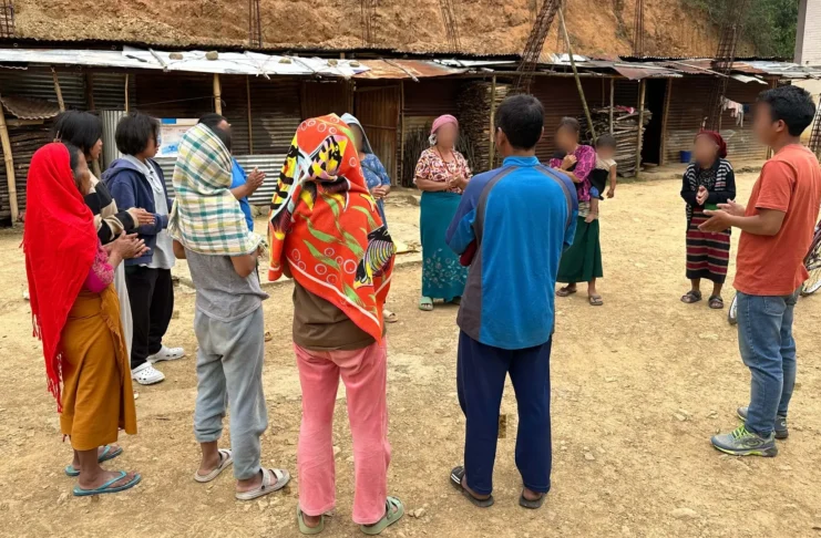 ACAMPAMENTO DE DESLOCADOS INTERNOS EM MANIPUR